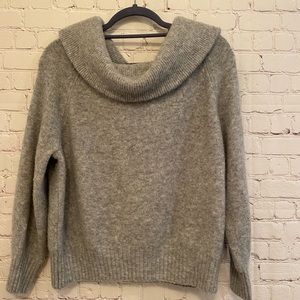 H&M Cowl Neck Sweater Size Small
